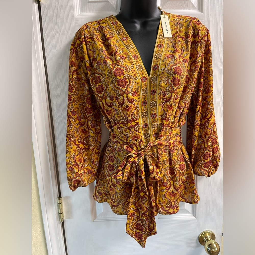 NEW WITH TAGS. Max Studio Crepe 3/4 Sleeve Tie Front Blouse size small-Medium